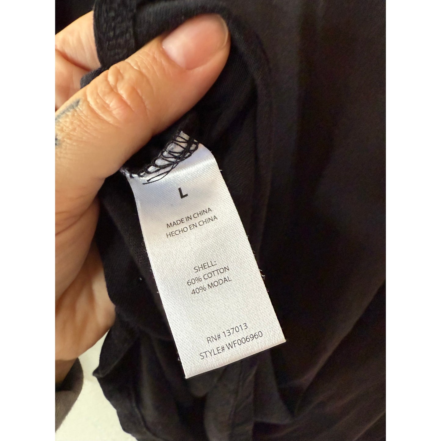 WildFox Long Sleeve - Large - Black