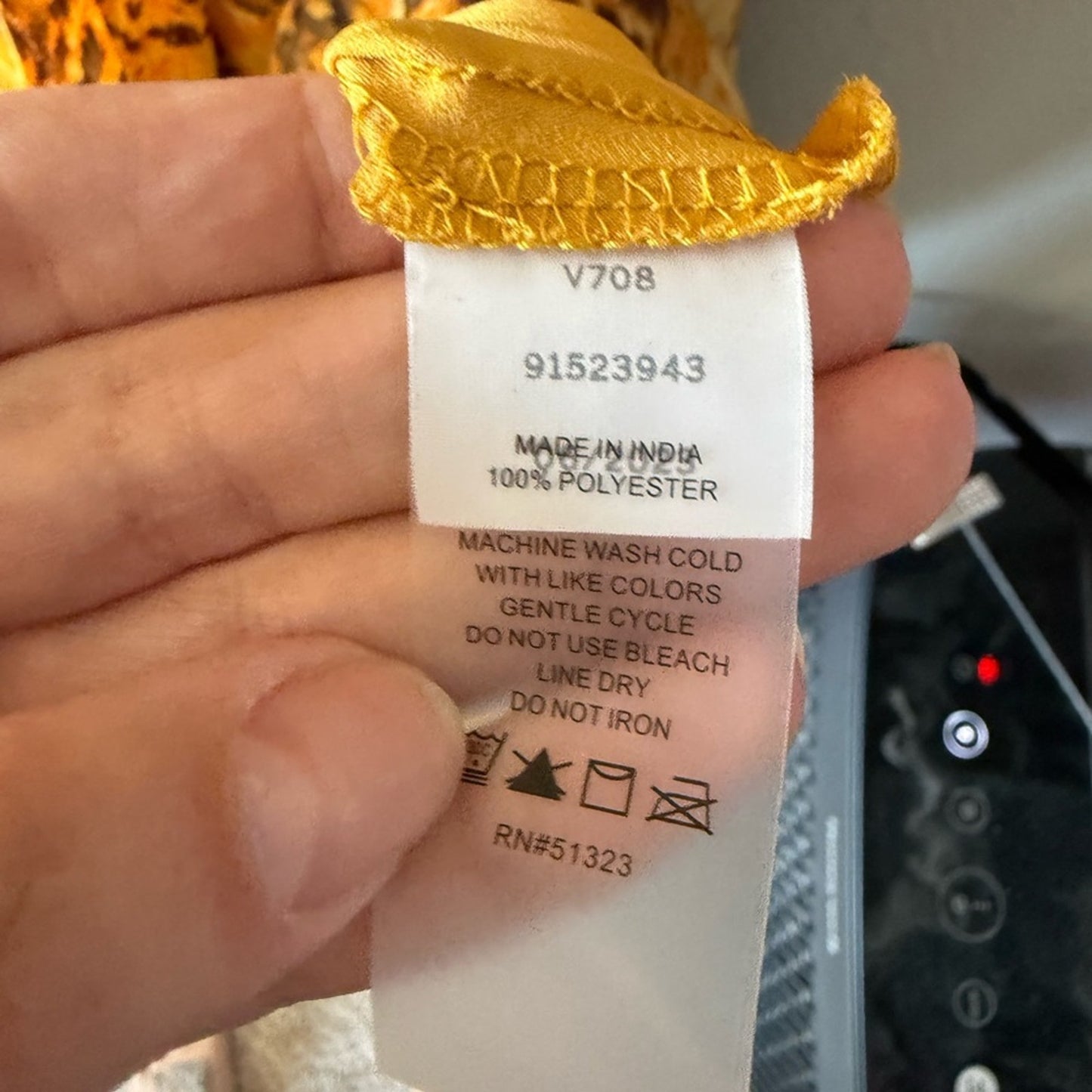 Vince Camuto Gold Floral Wrap Dress in Medium
