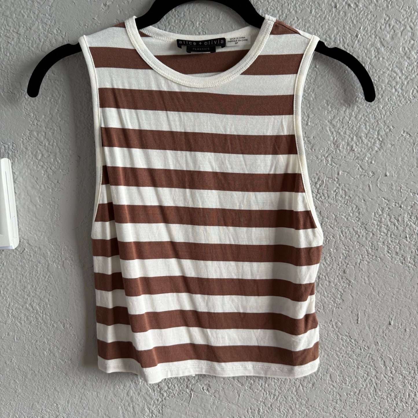 Alice & Olivia Andre fitted cropped tank - small