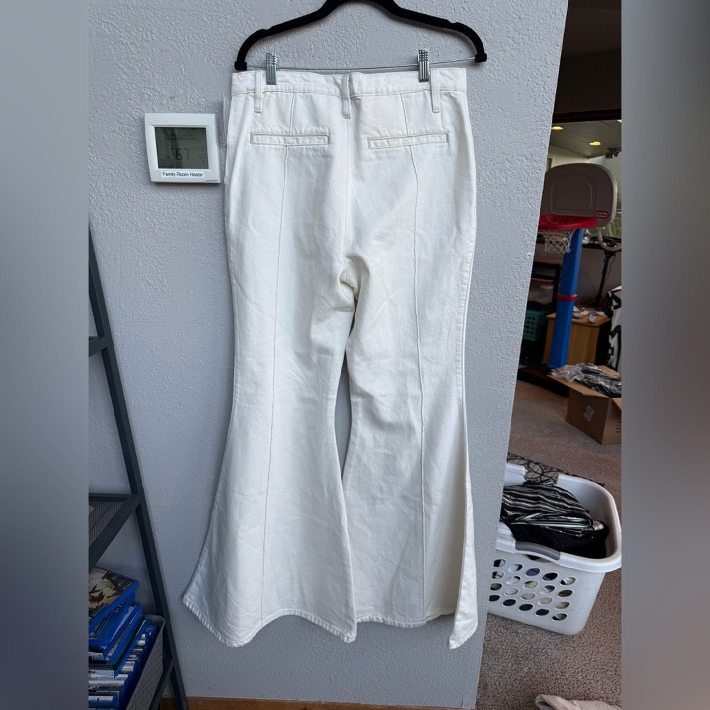 Frame Super Bell Bottom White Jeans - 29" Waist