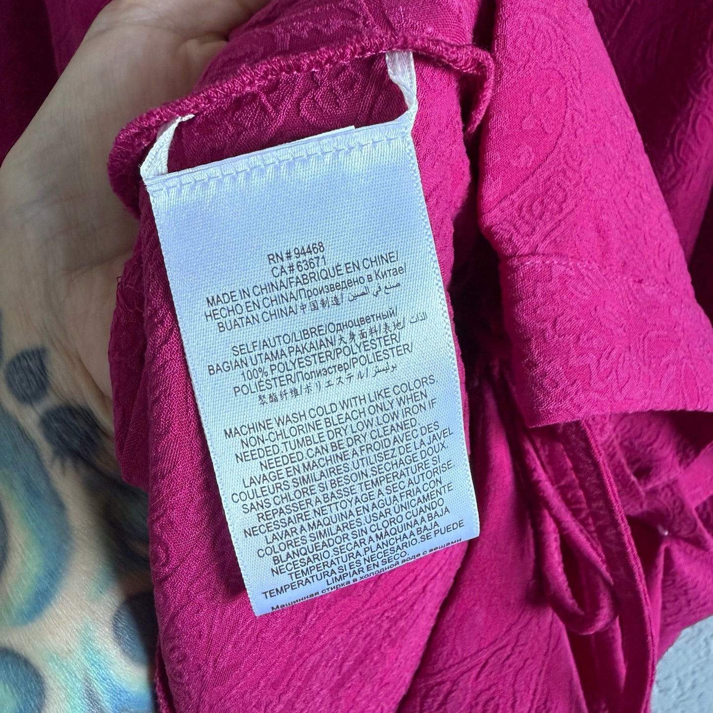 BCBG Magenta Short Sleeve Blouse - Small