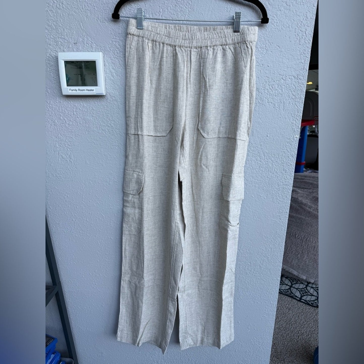 Loose Fit Cargo Pants - Medium