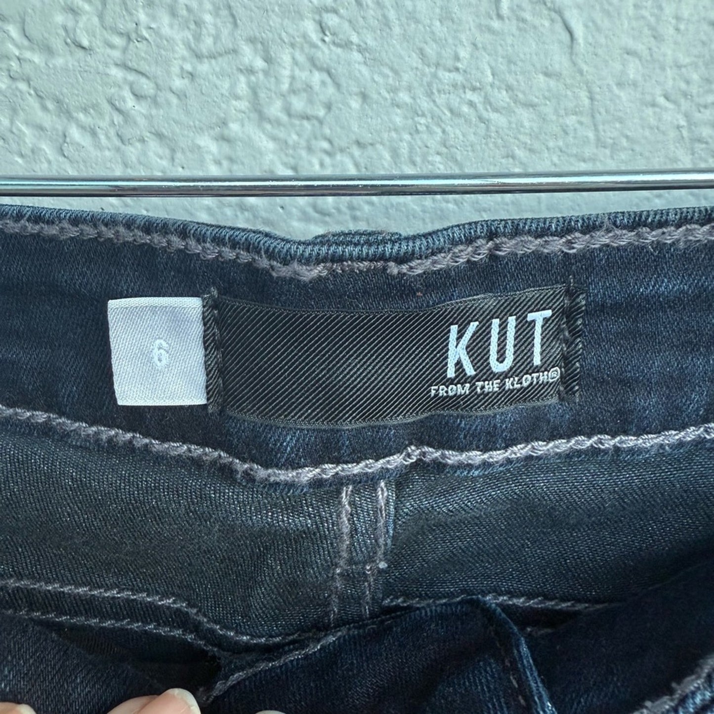 KUT Dark Wash Denim Jeans - Size 6