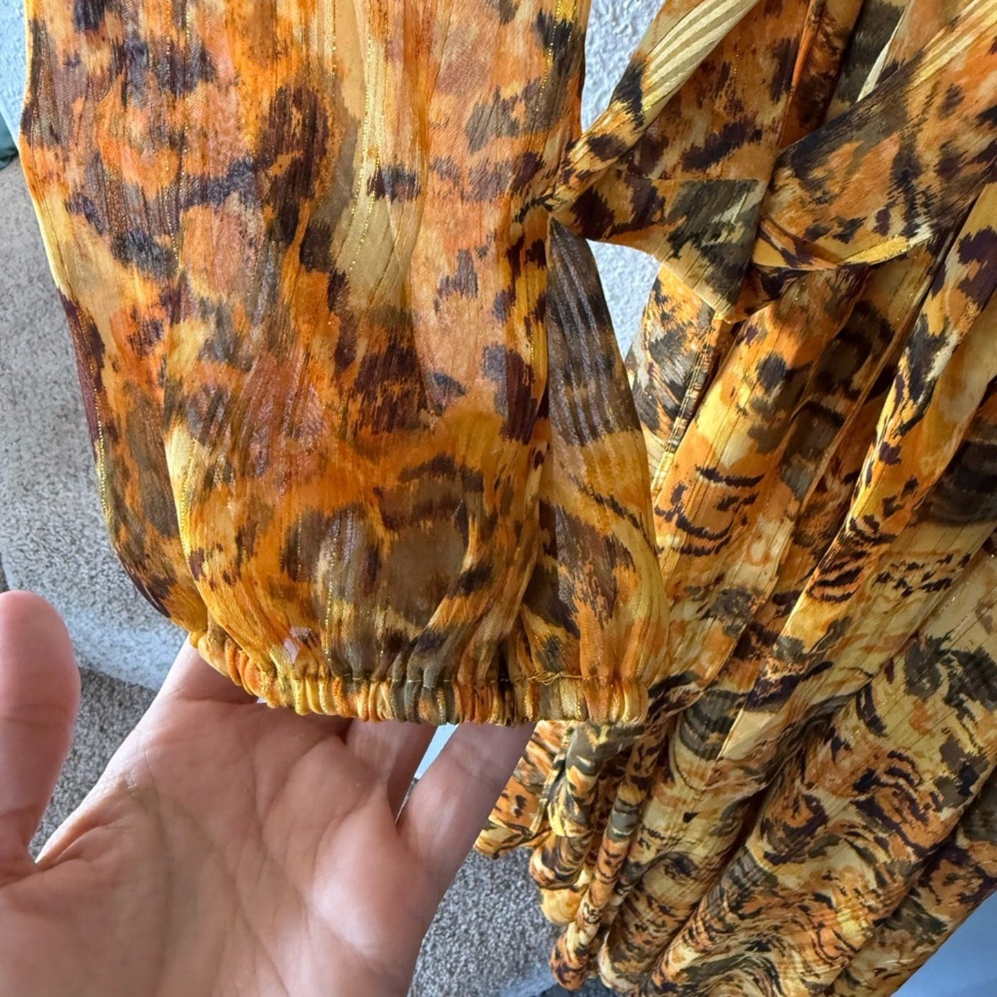 Vince Camuto Gold Floral Wrap Dress in Medium