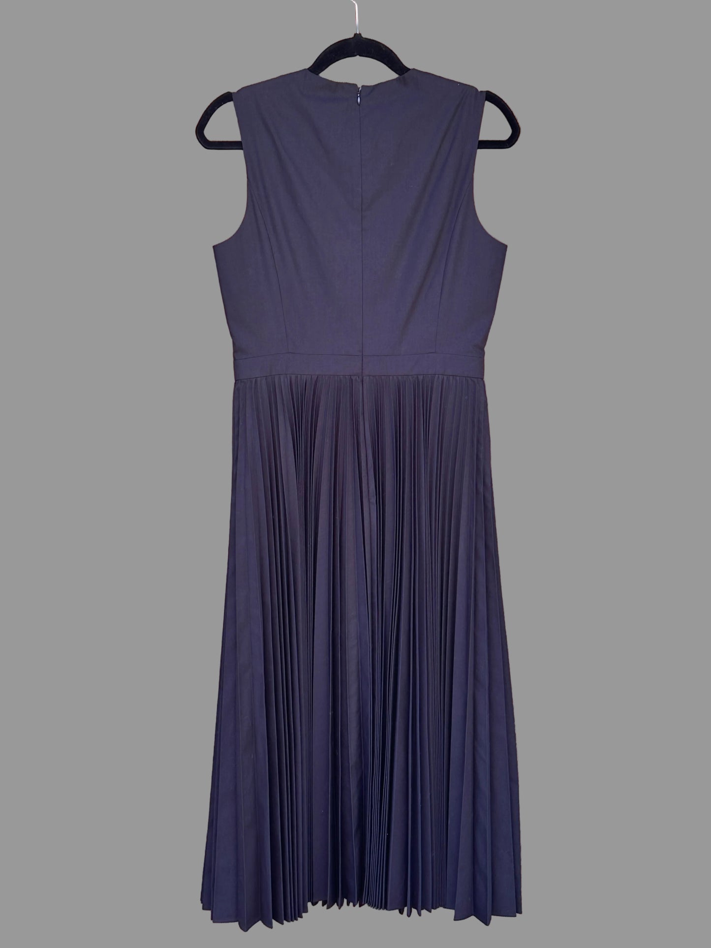 Theory Black Sleek Poplin Sleeveless Pleated Black Dress - Size 6