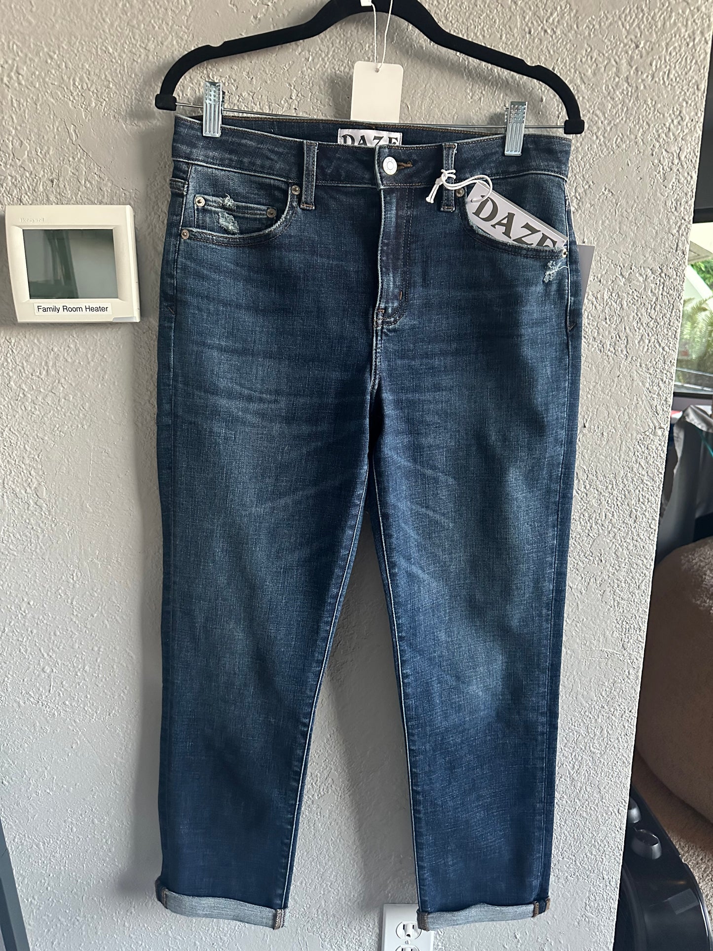 Daze Lovergirl Mid Rise Roller Jeans - Size 29” Waist