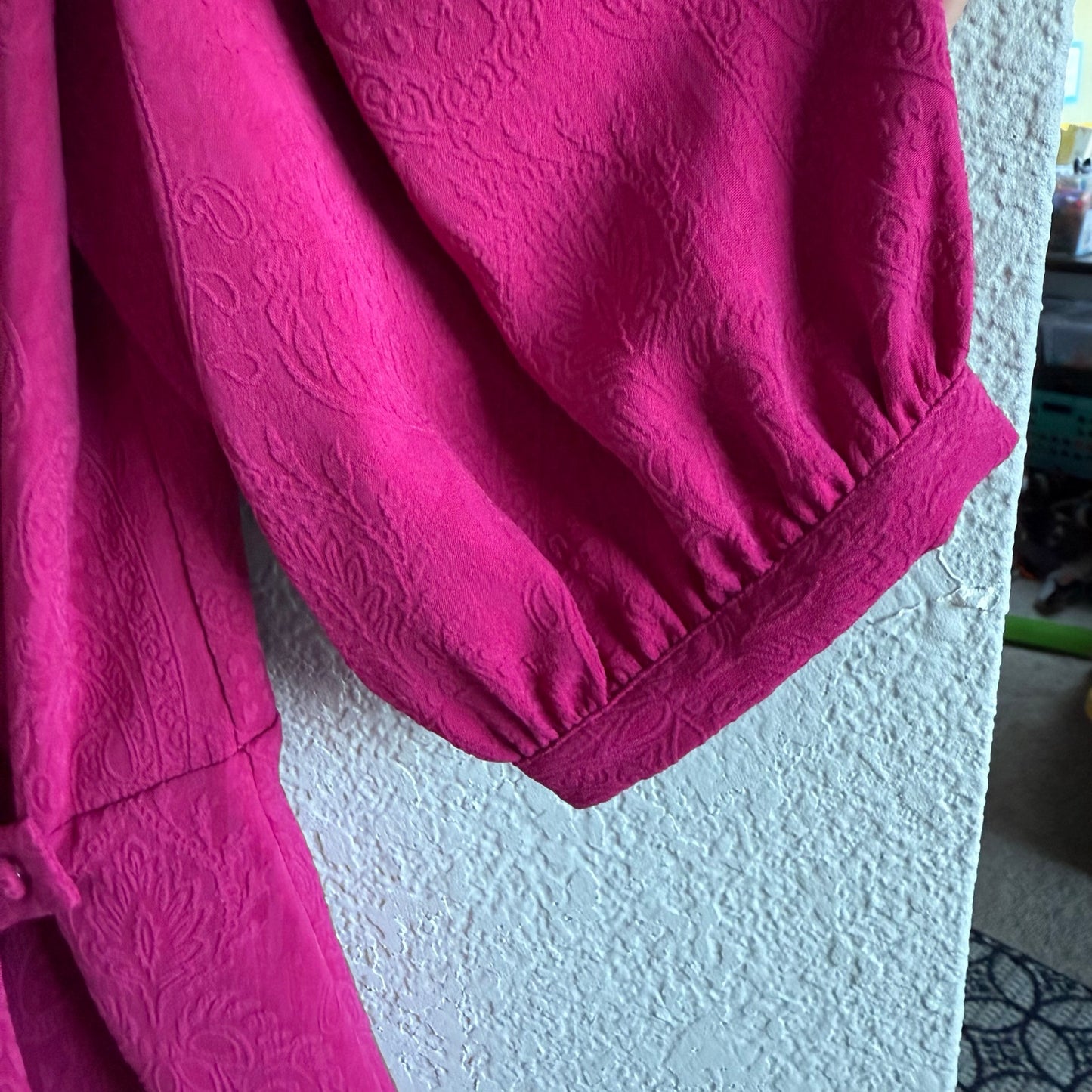 BCBG Magenta Short Sleeve Blouse - Small