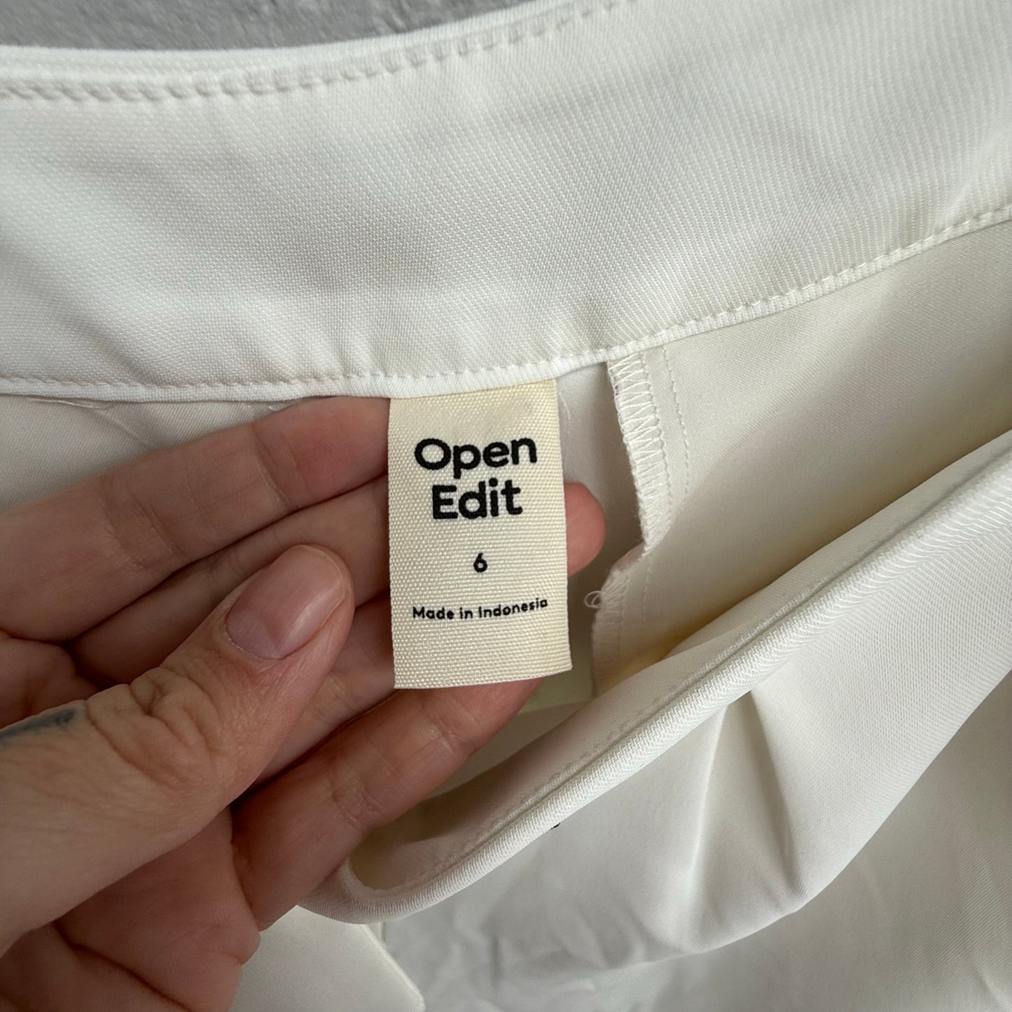 Open edit pleated wide leg pants size 6