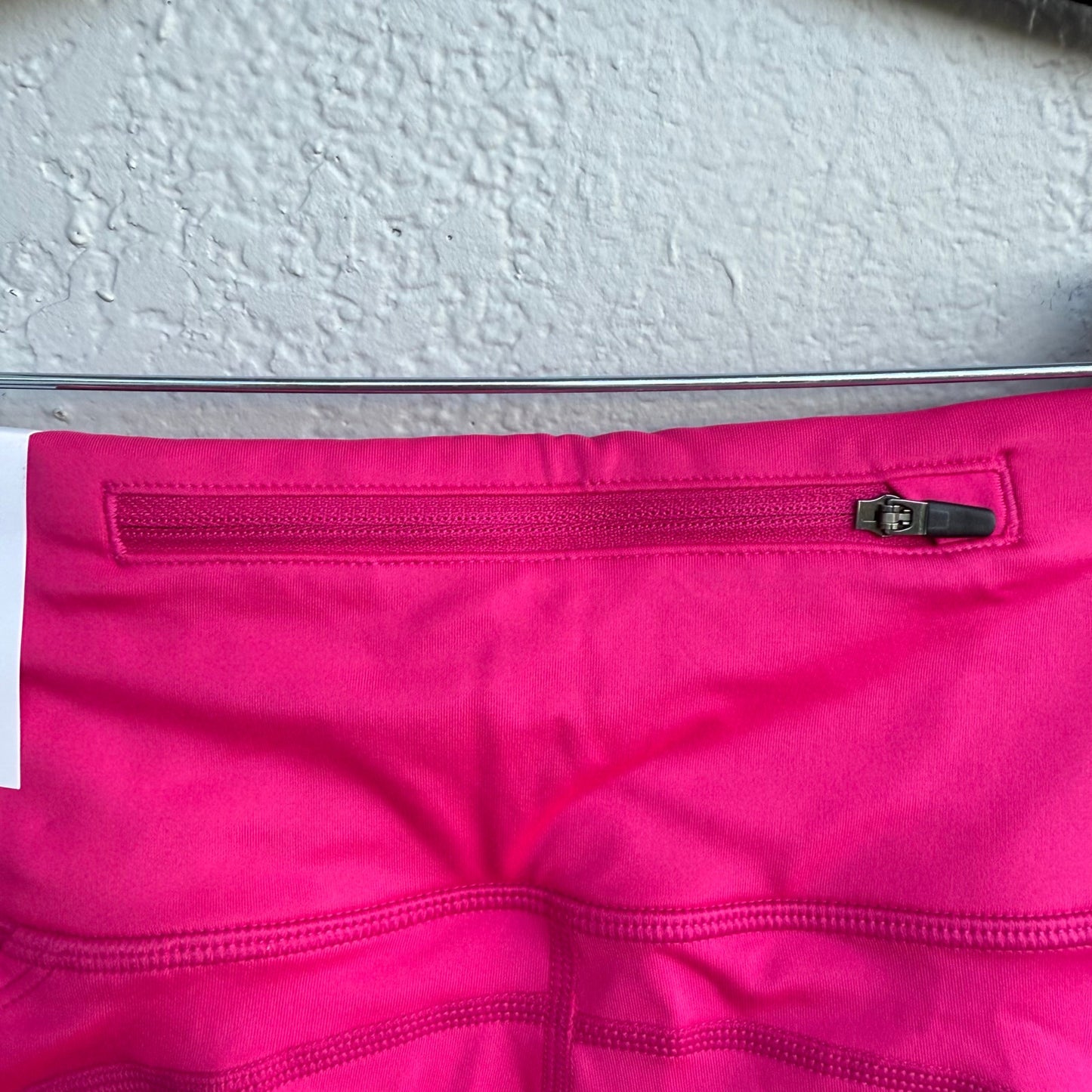 Nike Fast Mid Rise 7/8 in Pink - Size Small