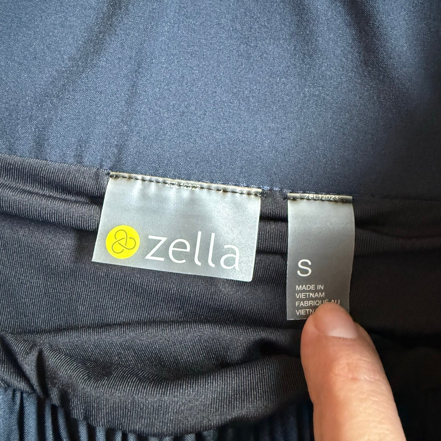 Zella Navy Athletic Shorts - Small
