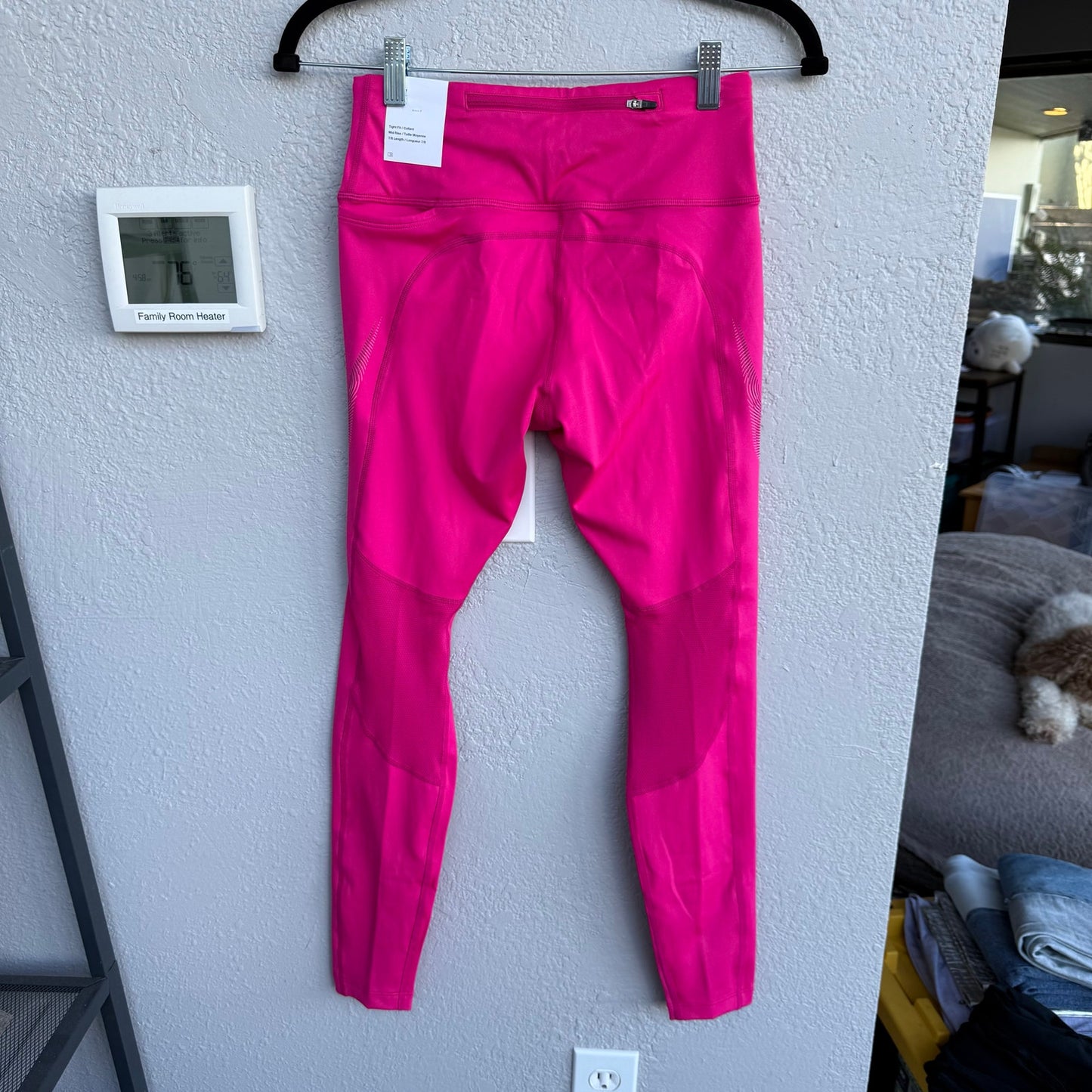 Nike Fast Mid Rise 7/8 in Pink - Size Small
