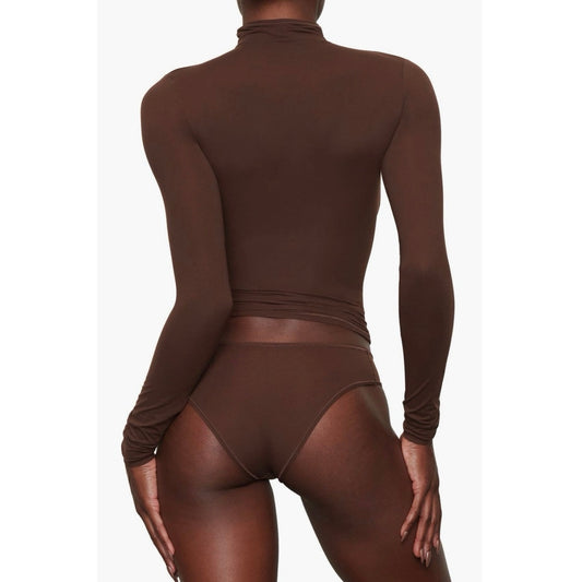 SKIMS Fits Everybody Top in Cocoa - Size Small