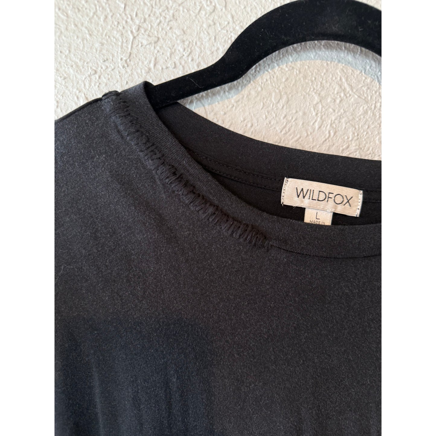 WildFox Long Sleeve - Large - Black