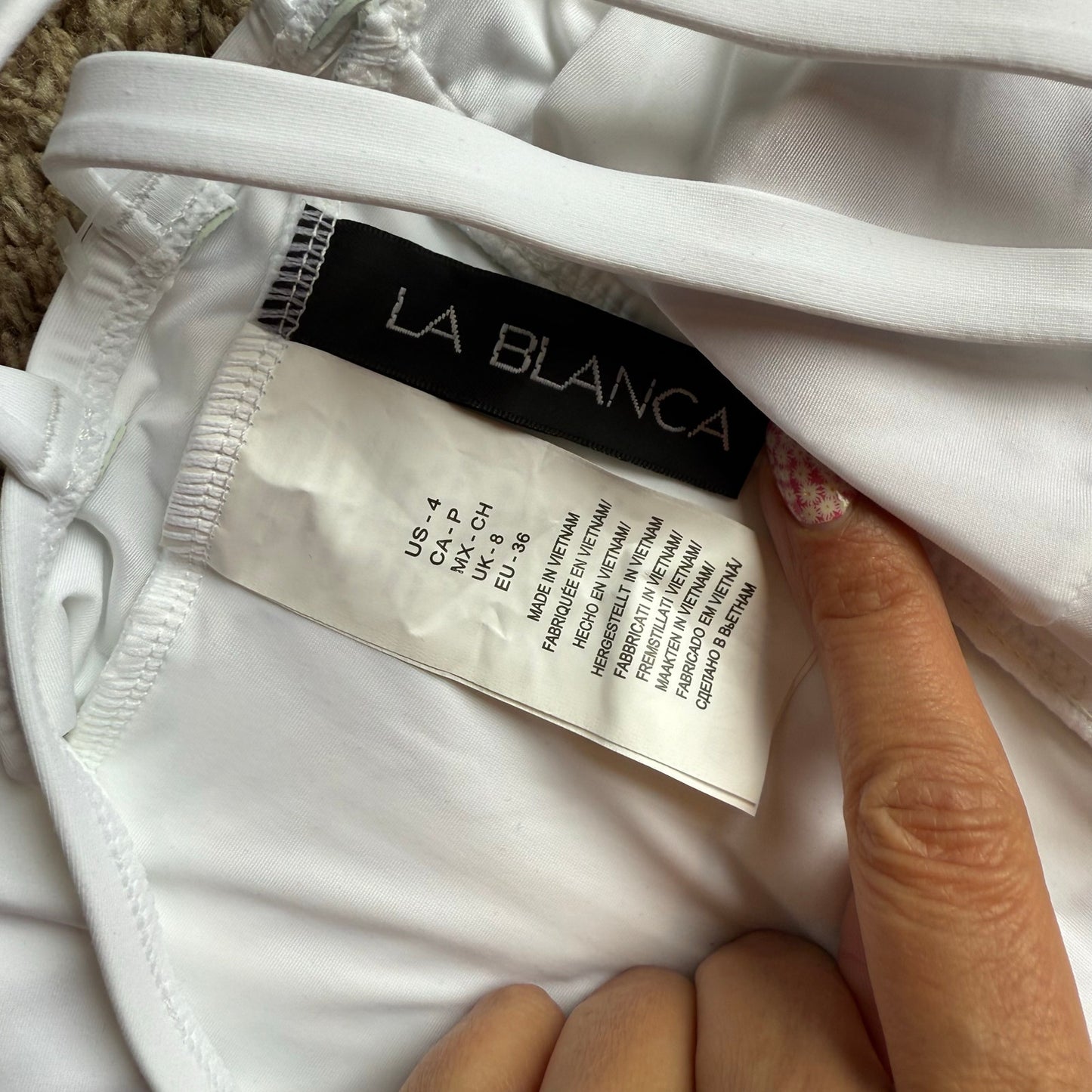 La Blanca One Piece in White - Size 4