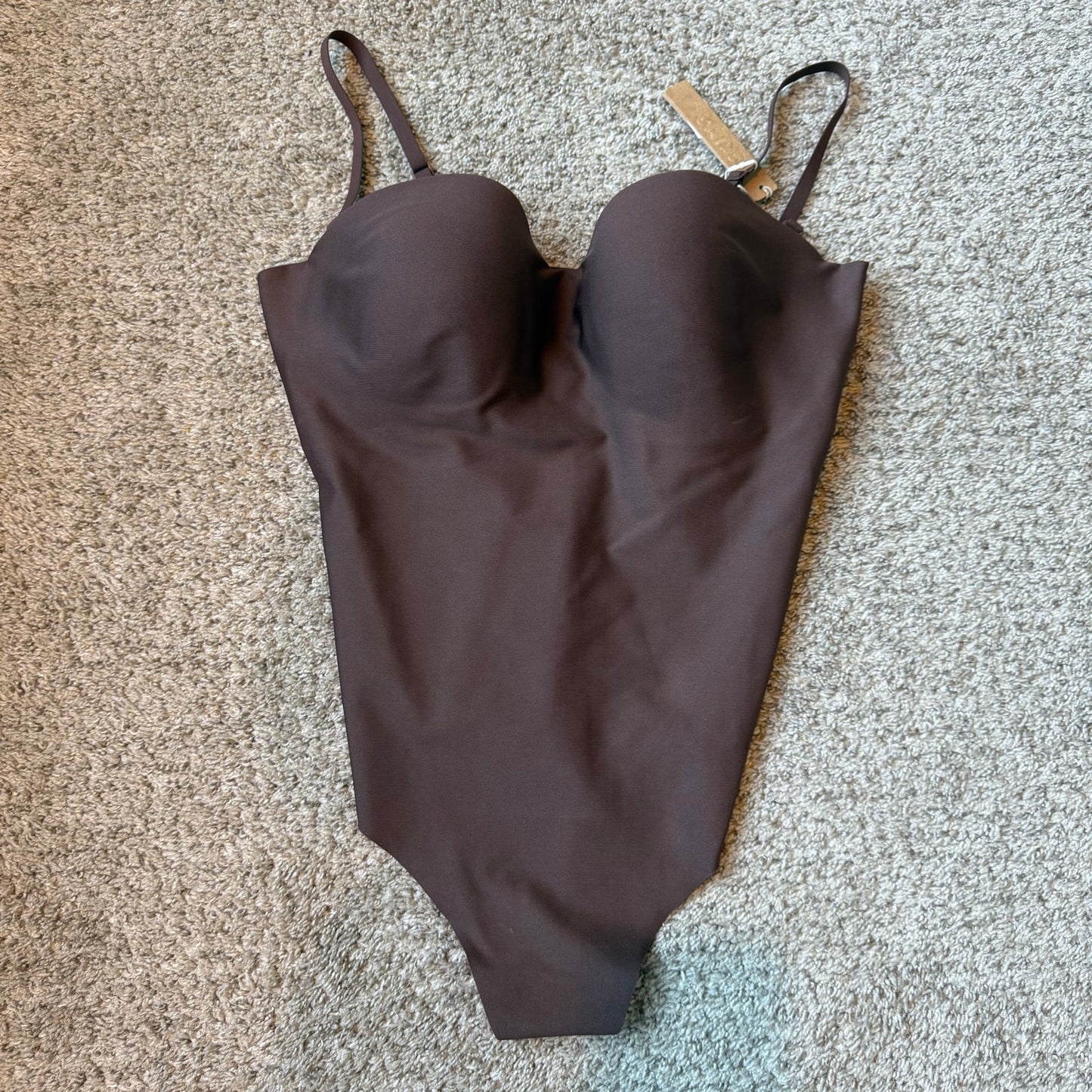 SKIMS Body Molded Underwire Thong Bodysuit in Cocoa - Size Large