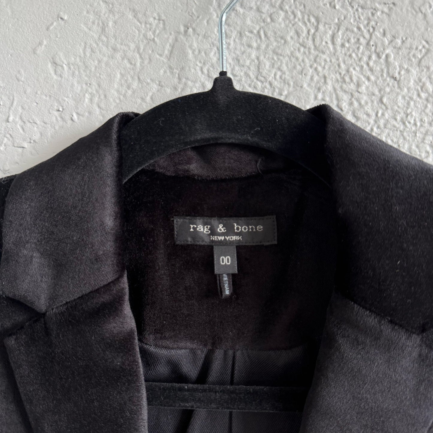 Rag & Bone Black Velvet Blazer - Size 00