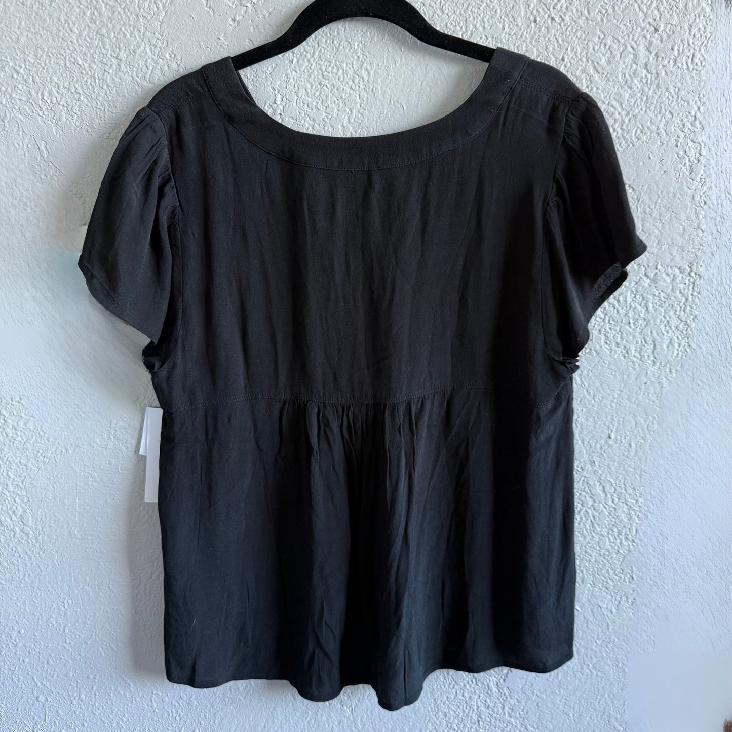Treasure and Bond Black V-Neck Top - Medium