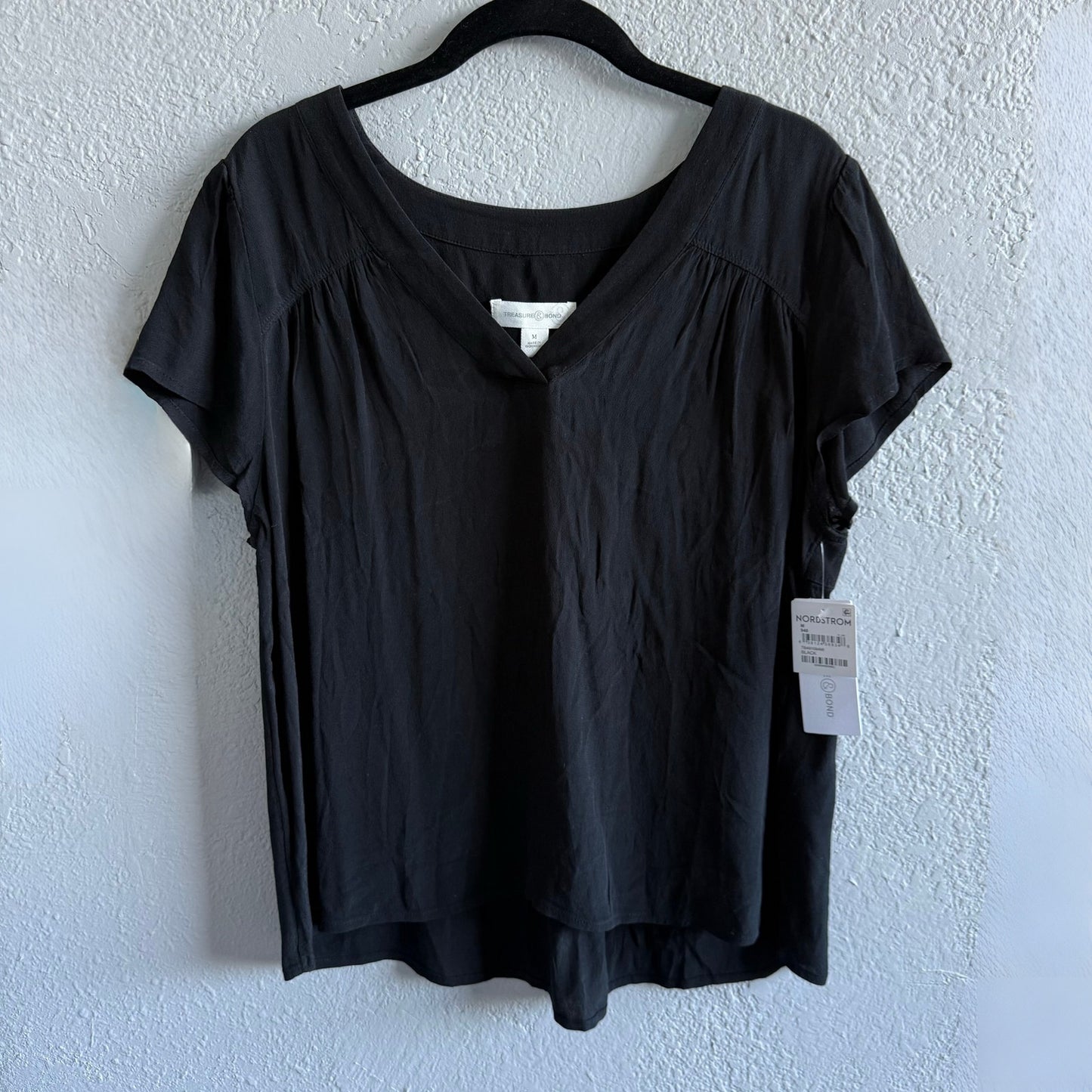 Treasure and Bond Black V-Neck Top - Medium