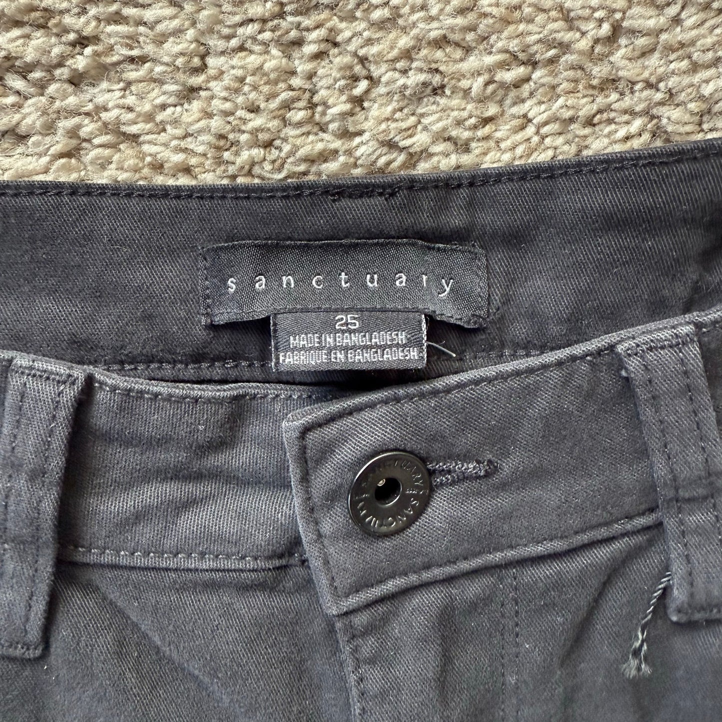 Sanctuary Classic Black Cargo Pants - Size 25