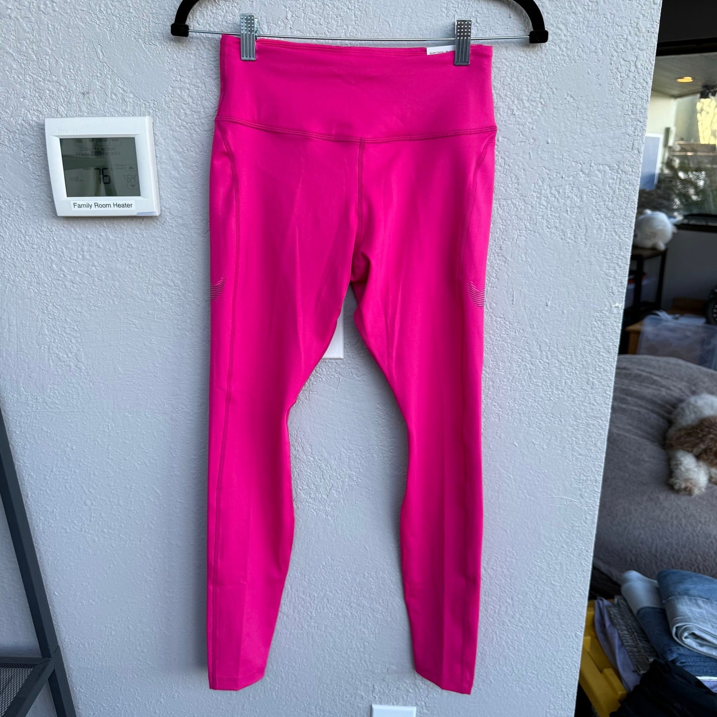 Nike Fast Mid Rise 7/8 in Pink - Size Small