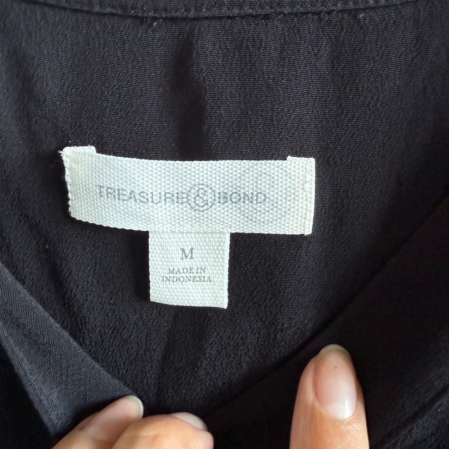 Treasure and Bond Black V-Neck Top - Medium