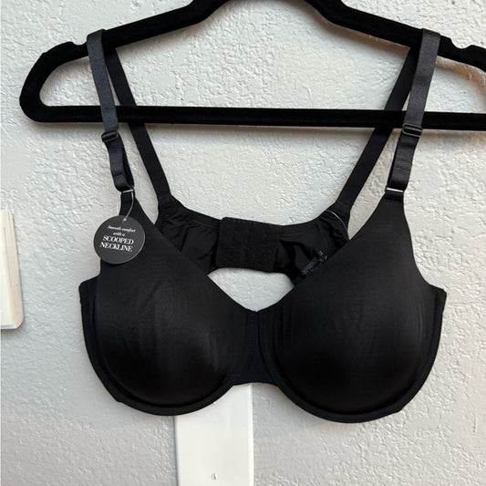 Scooped Neckline Black Bra - 38D