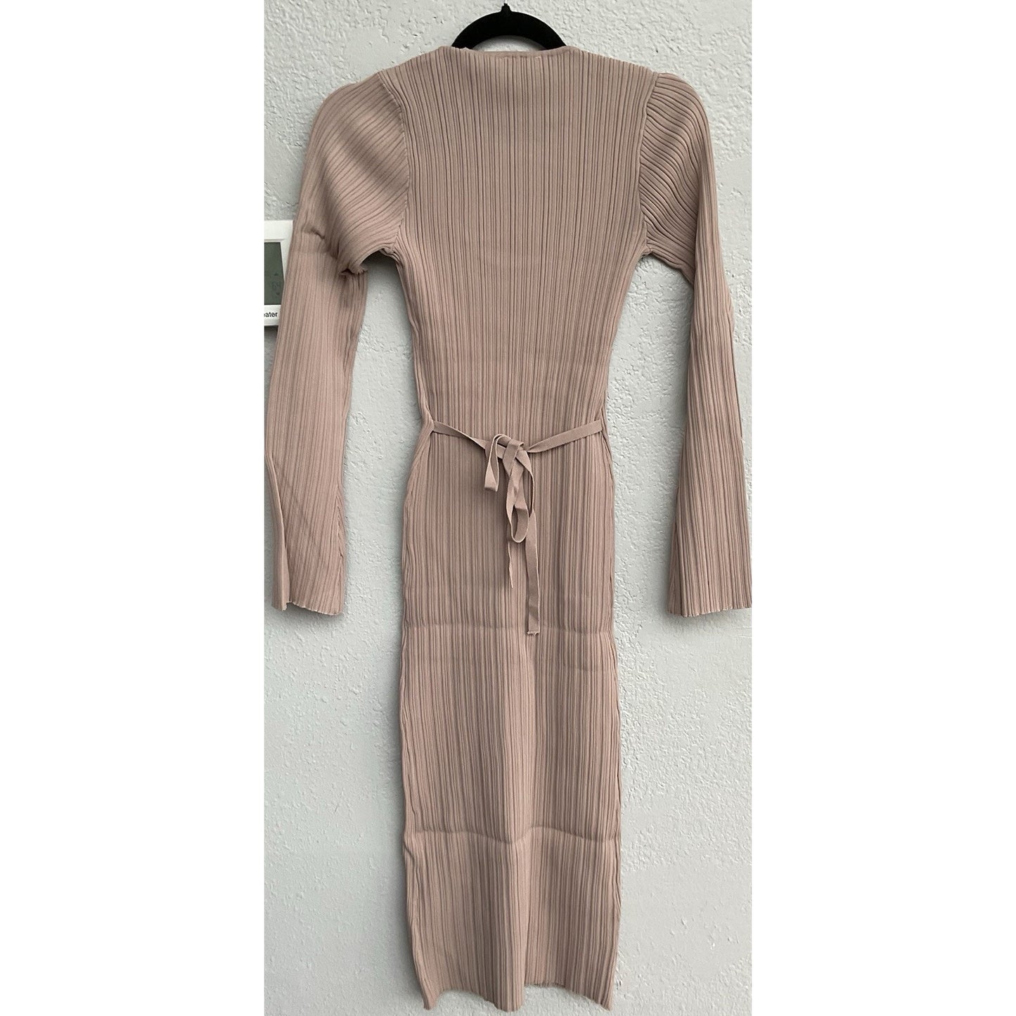 WAYF ALEXI Long Sleeve Ribbed Belt Midi Beige Dress - M - New With Tag -MSRP $99
