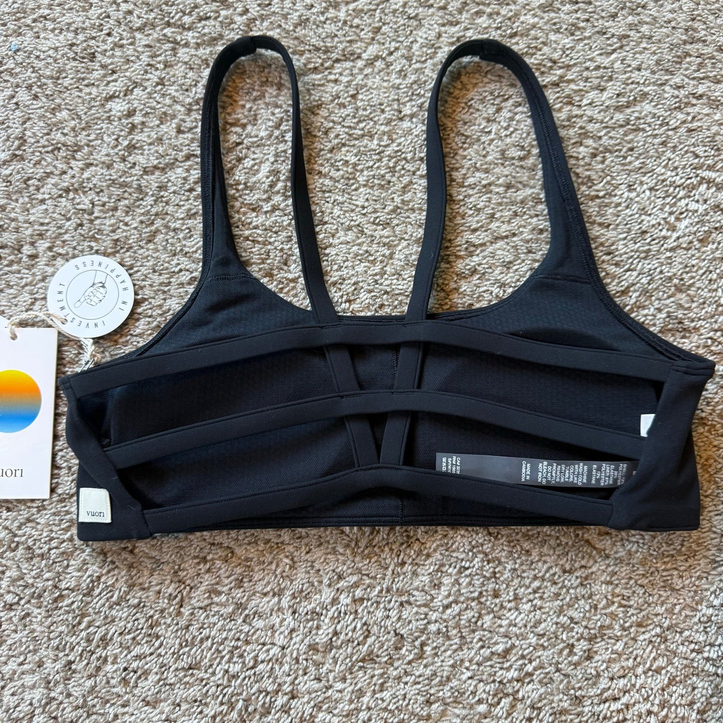 Vuori Yosemite Bra in Black - Size Medium