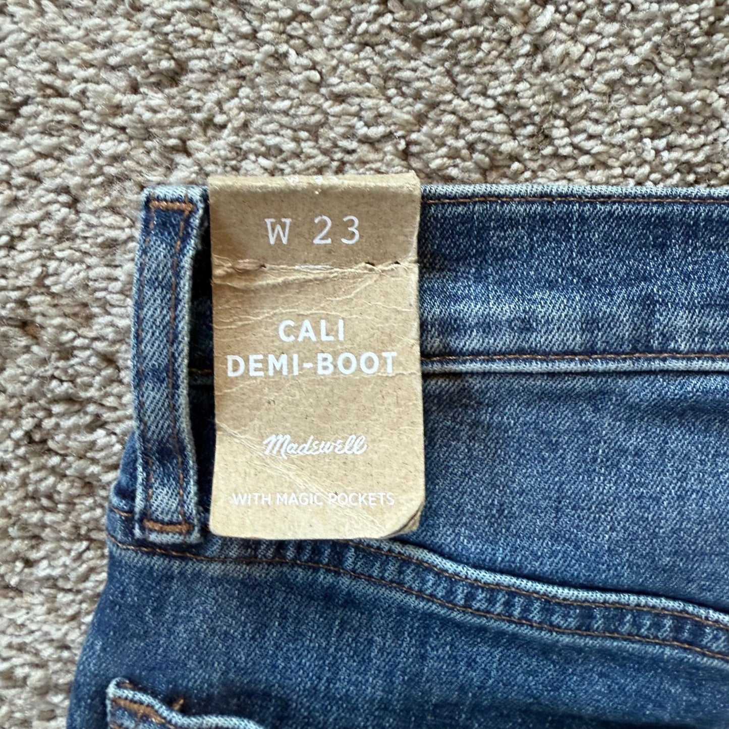 Madewell Cali Demi Boot Jeans - Size 23