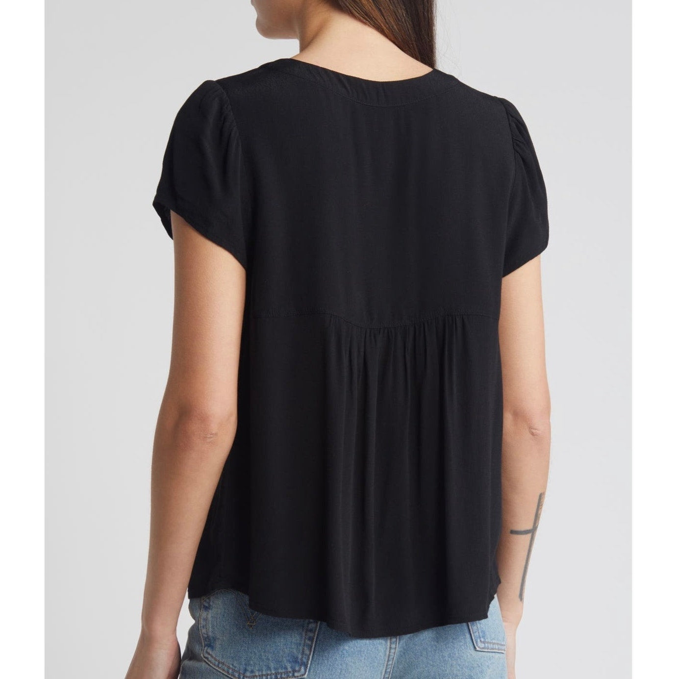 Treasure and Bond Black V-Neck Top - Medium